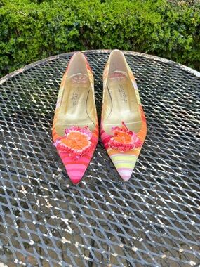 Hollywould Pink & Orange Striped Pointed Toe Flats!